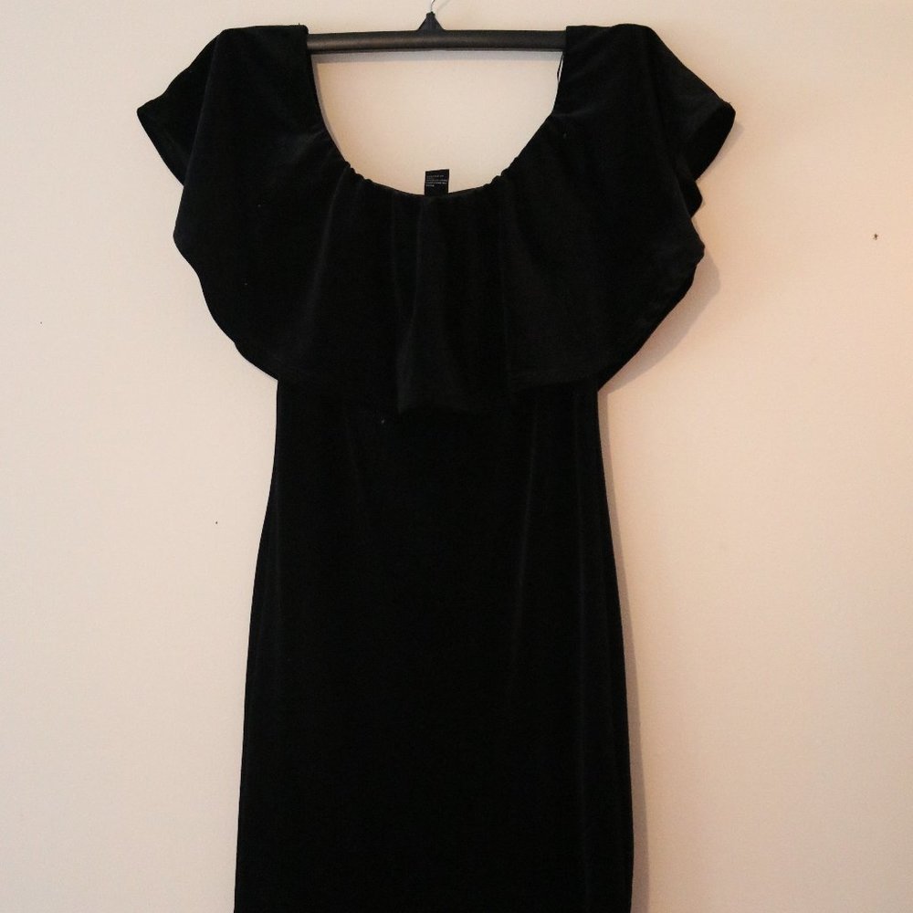 Black Velvet Body Con Off the Shoulder Dress